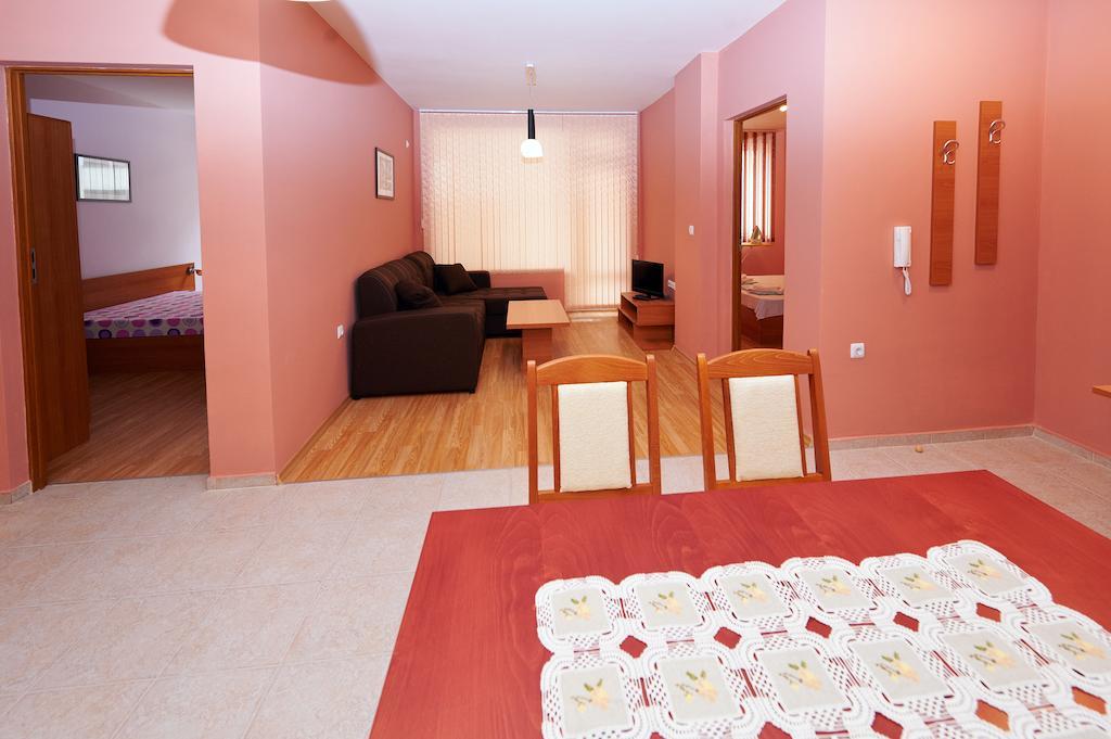 Apartments Dimitrovi 帕莫瑞 客房 照片